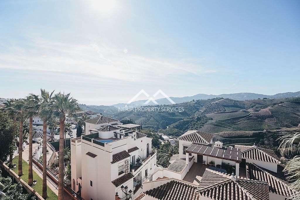 4 soveværelse Byhus til salg i Frigiliana - € 620.000 (Ref: 9985662)