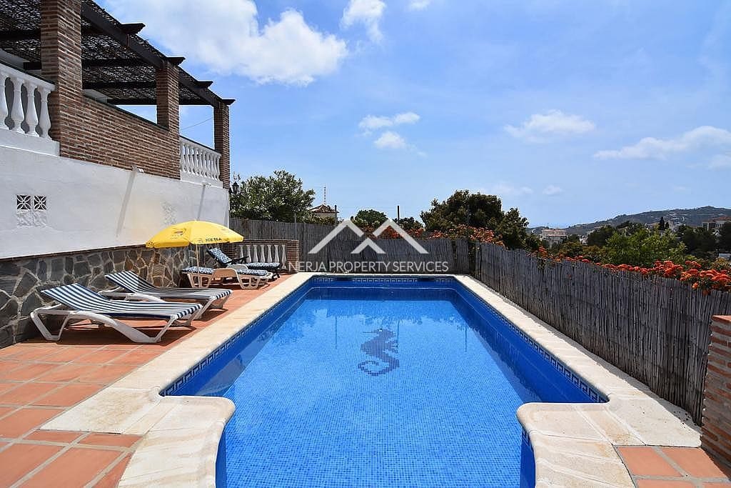 2 soveværelse Villa til leje i Frigiliana med swimmingpool garage - € 1.400 (Ref: 9987314)