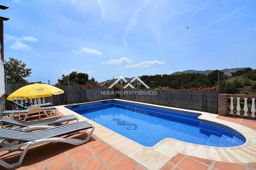 2 soveværelse Villa til leje i Frigiliana med swimmingpool garage - € 1.400 (Ref: 9987314)