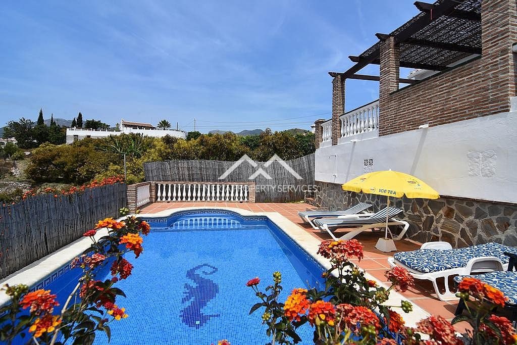 2 soveværelse Villa til leje i Frigiliana med swimmingpool garage - € 1.400 (Ref: 9987314)