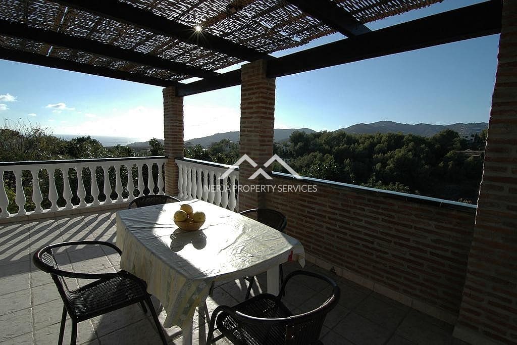 2 soveværelse Villa til leje i Frigiliana med swimmingpool garage - € 1.400 (Ref: 9987314)