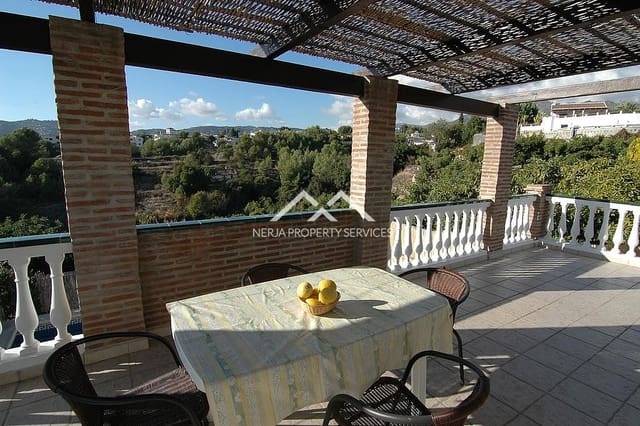 2 soveværelse Villa til leje i Frigiliana med swimmingpool garage - € 1.400 (Ref: 9987314)