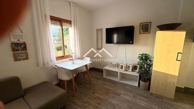 1 quarto Apartamento para arrendar em Frigiliana com piscina - 600 € (Ref: 9996032)