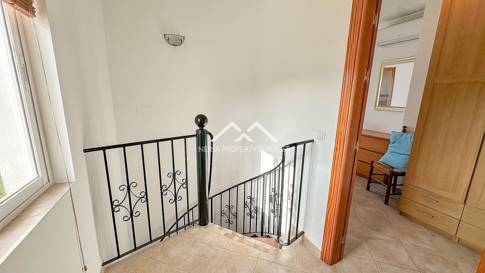 3 sovrum Villa till salu i Nerja med pool - 690 000 € (Ref: 9996033)