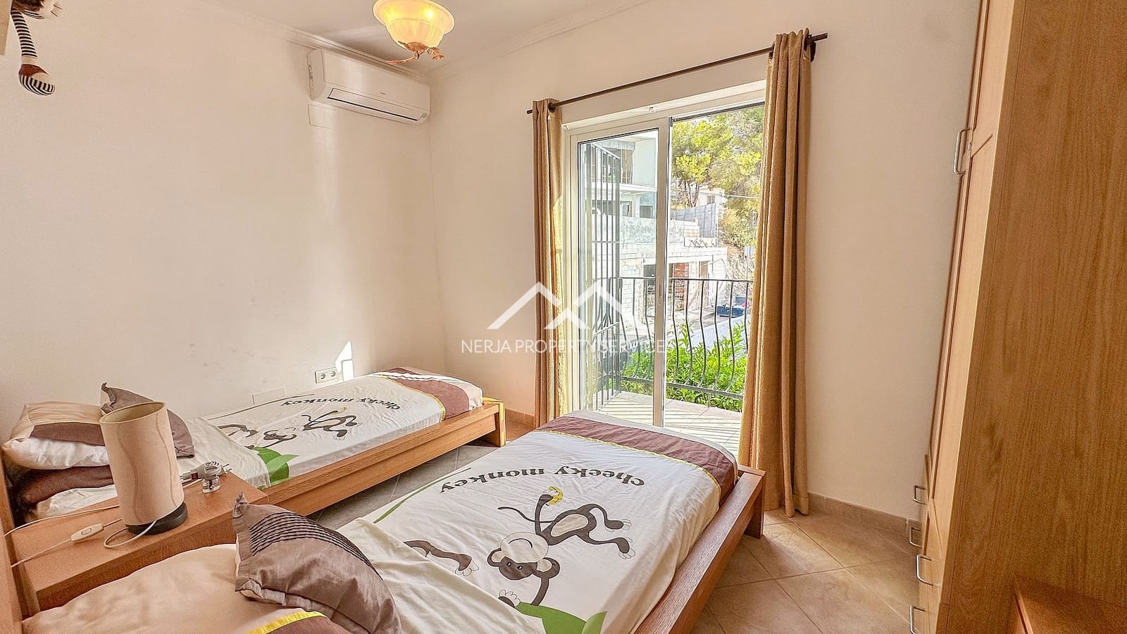 3 sovrum Villa till salu i Nerja med pool - 690 000 € (Ref: 9996033)