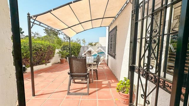 3 sovrum Villa till salu i Burriana, Nerja med pool - 690 000 € (Ref: 9996033)