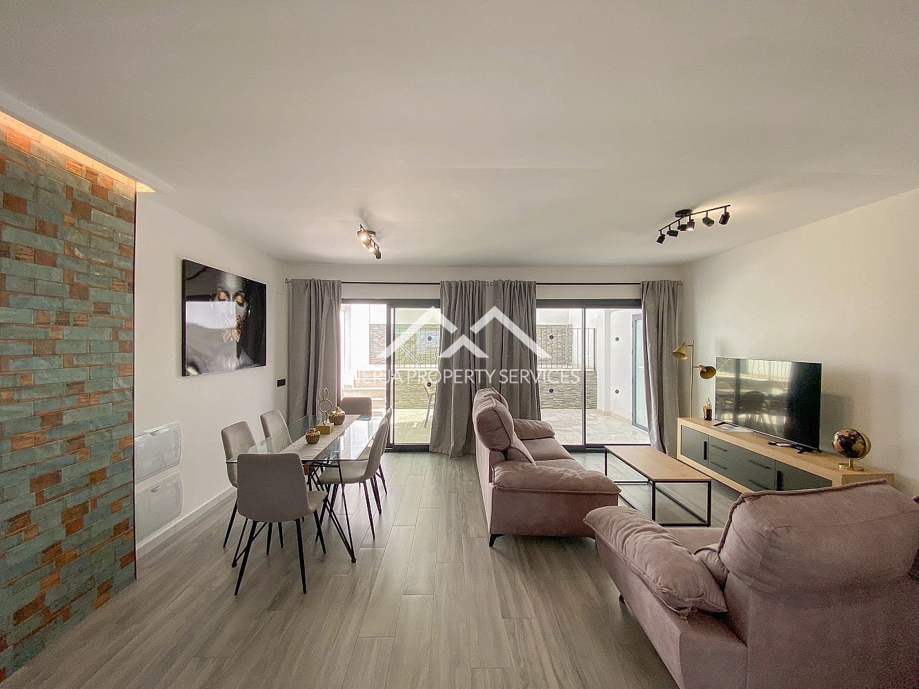 3 makuuhuone Omakotitalo vuokrattavana paikassa Nerja mukana uima-altaan - 2 300 € (Ref: 9996187)