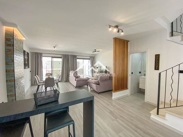 3 camera da letto Casa da affittare in Avda Pescia - Ctra de Frigiliana, Nerja con piscina - 2.300 € (Rif: 9996187)
