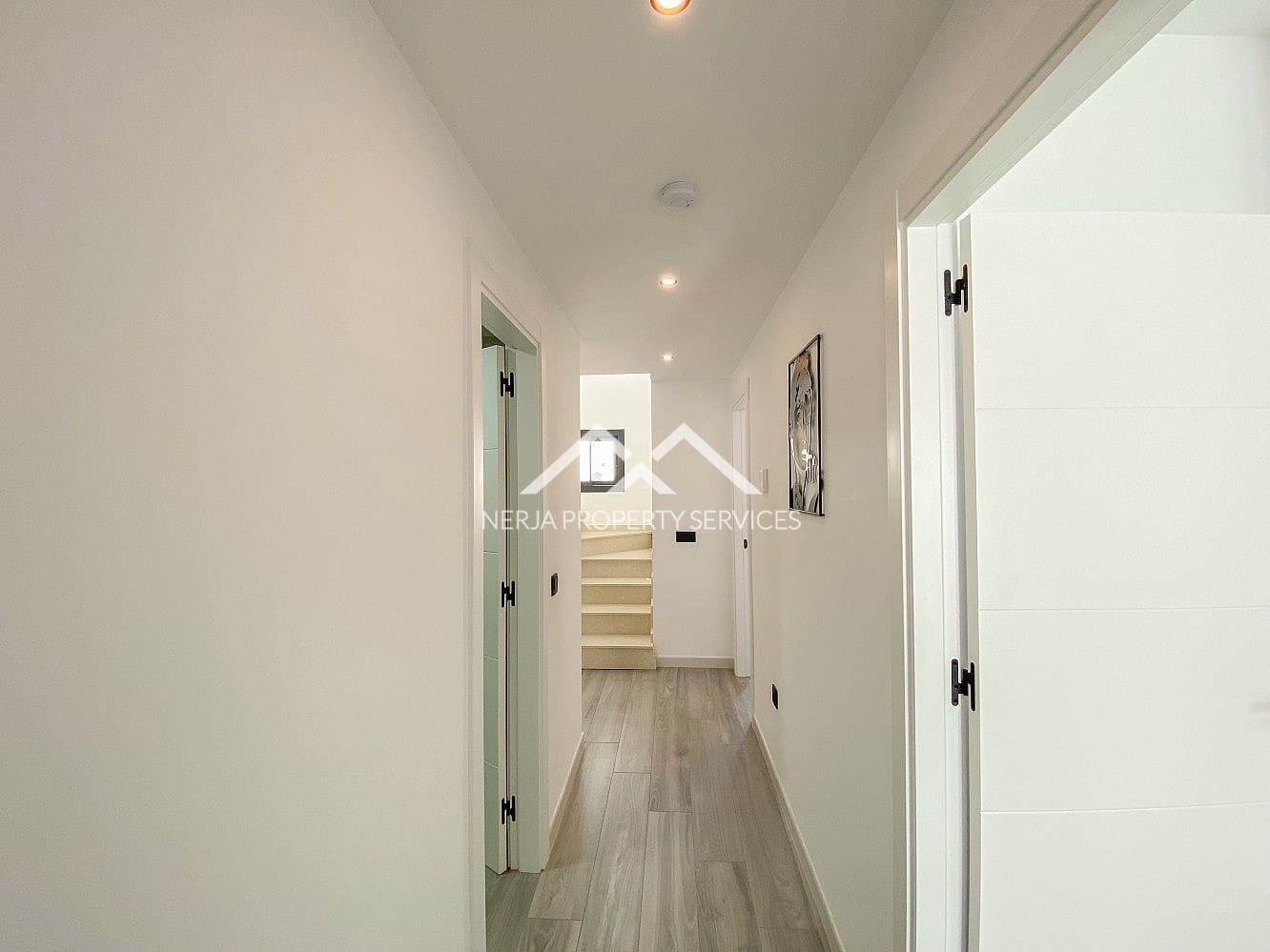 3 camera da letto Casa da affittare in Nerja con piscina - 2.300 € (Rif: 9996189)