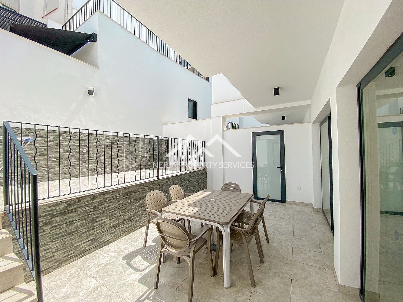3 camera da letto Casa da affittare in Nerja con piscina - 2.300 € (Rif: 9996189)
