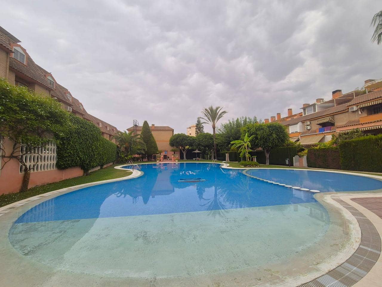 5 soverom Villa til salgs i Alicante by med svømmebasseng garasje - € 730 000 (Ref: 10008166)
