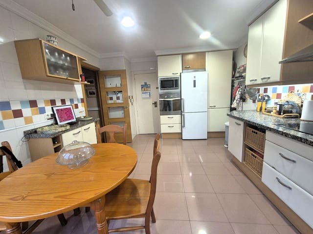 5 soverom Villa til salgs i Cabo de las Huertas, Alicante by med svømmebasseng garasje - € 730 000 (Ref: 10008166)