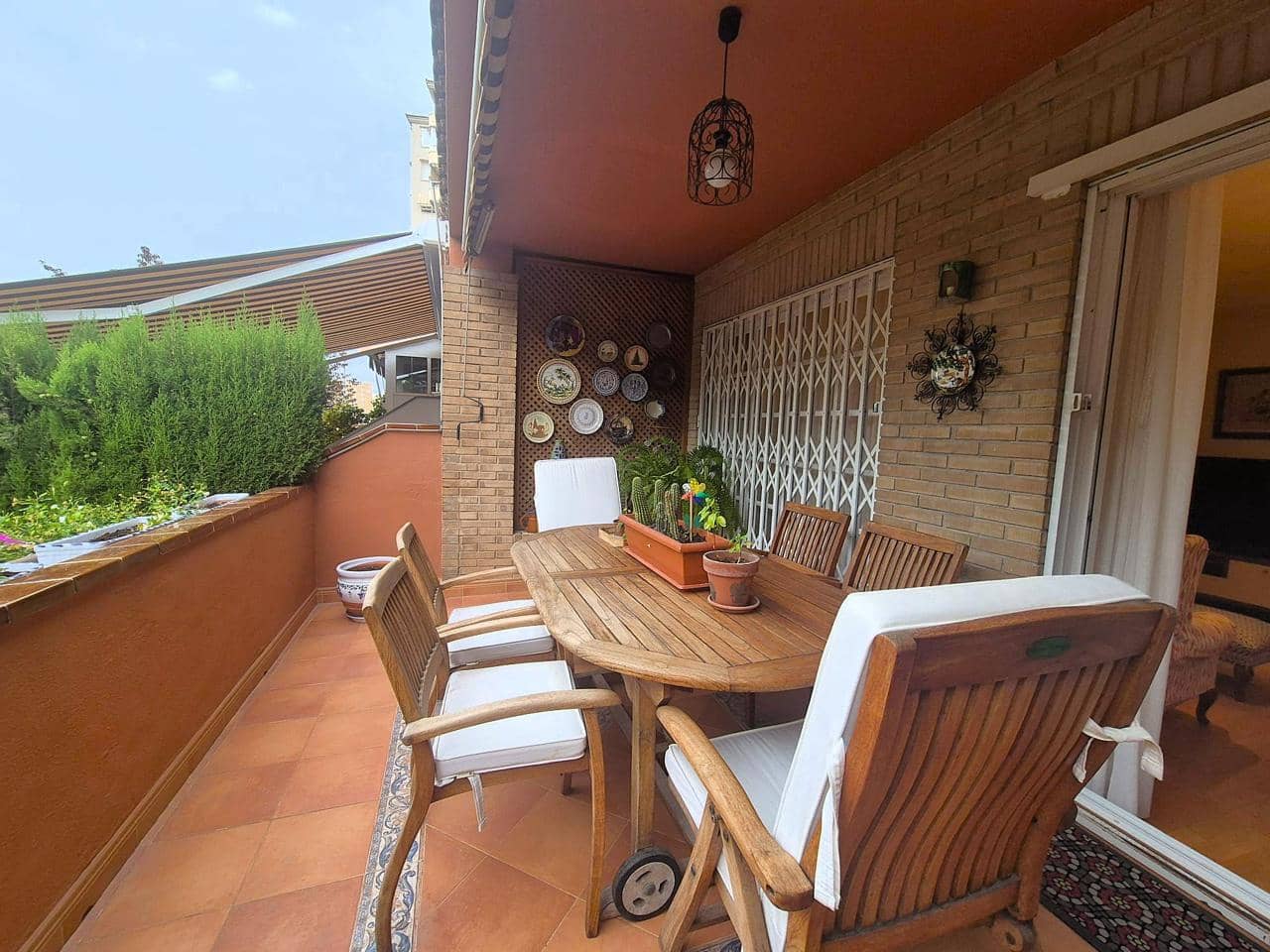 5 soverom Villa til salgs i Alicante by med svømmebasseng garasje - € 730 000 (Ref: 10008166)