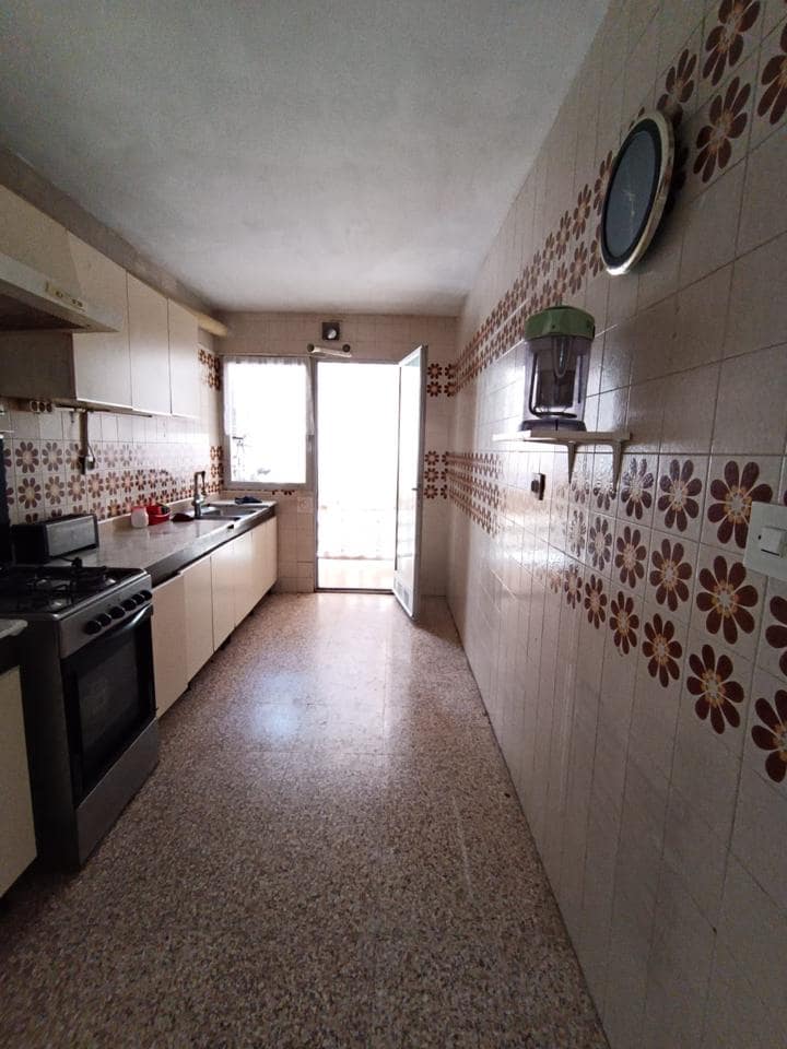 4 Zimmer Wohnung zu verkaufen in Alicante / Alacant Stadt mit Garage - 249.000 € (Ref: 10009715)