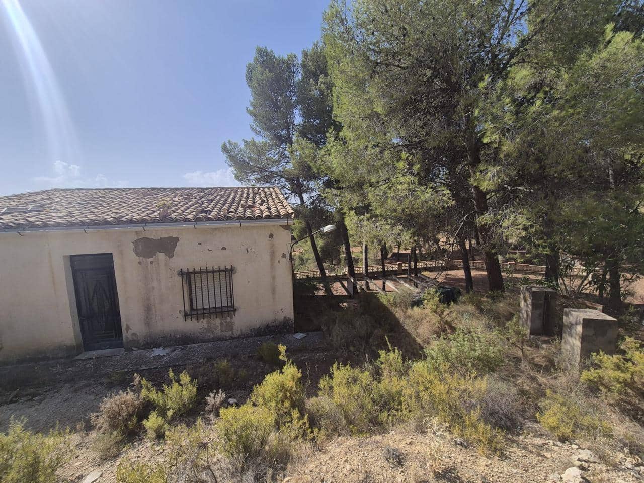 4 sypialnia Finka/Dom wiejski na sprzedaż w Onil z basenem garażem - 250 000 € (Ref: 10014242)