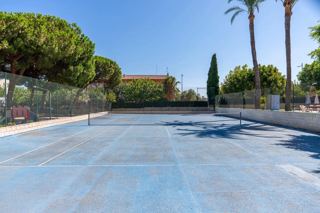 3 bedroom Flat for sale in El Campello with pool garage - € 389,000 (Ref: 10014863)