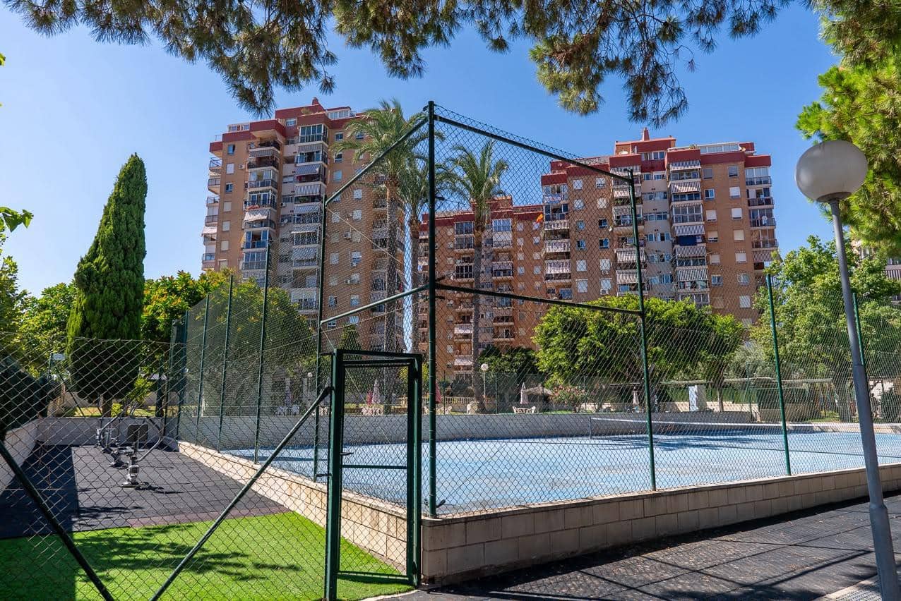 3 bedroom Flat for sale in El Campello with pool garage - € 389,000 (Ref: 10014863)