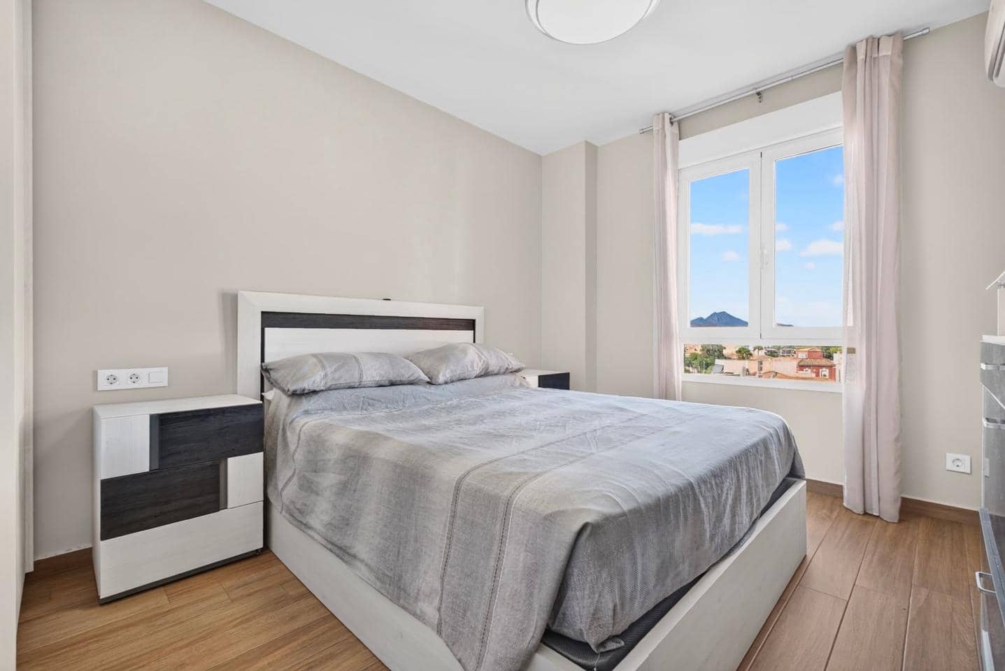 3 bedroom Flat for sale in El Campello with pool garage - € 389,000 (Ref: 10014863)