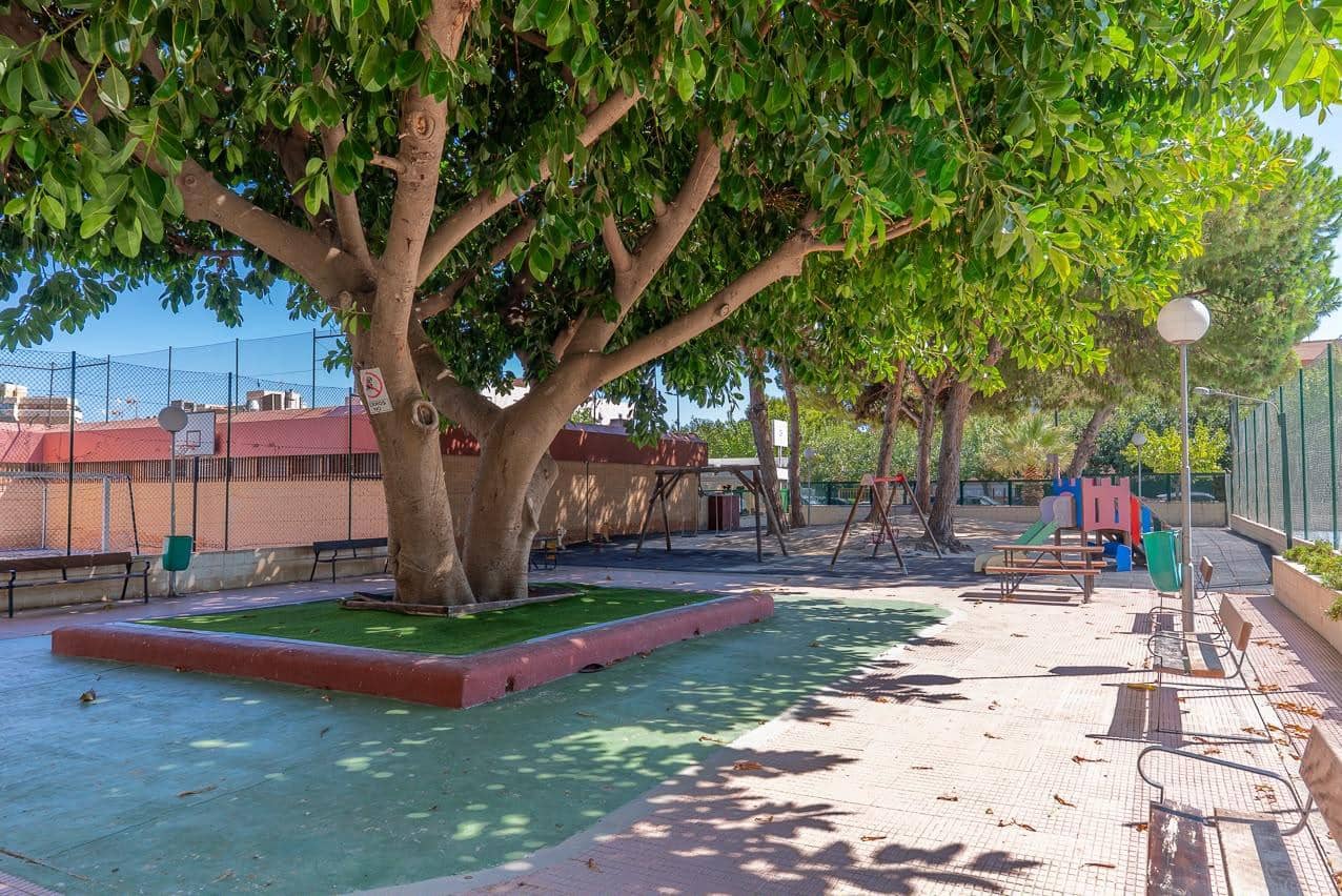 3 bedroom Flat for sale in El Campello with pool garage - € 389,000 (Ref: 10014863)