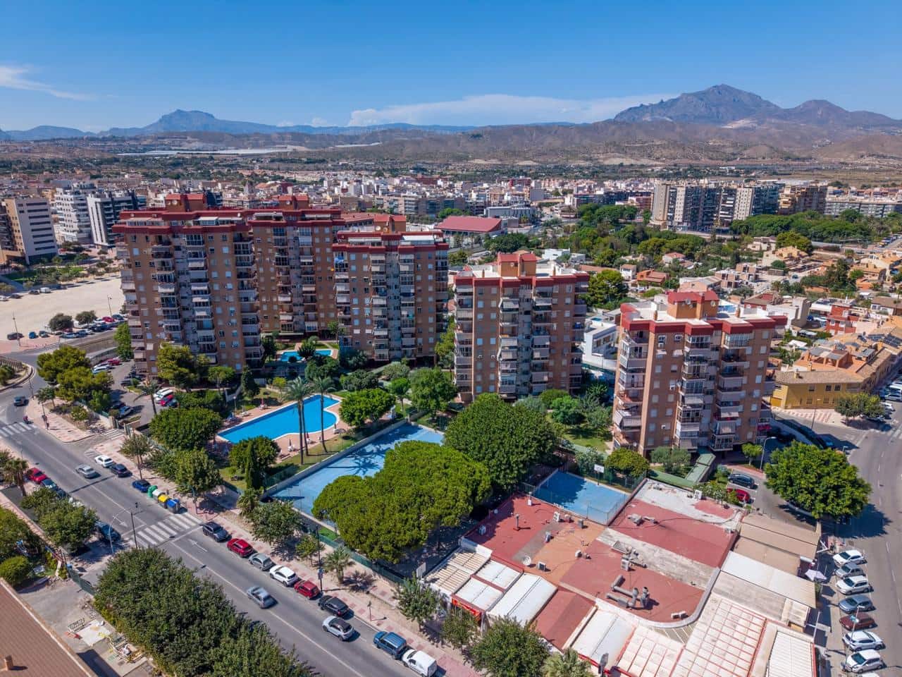 3 bedroom Flat for sale in El Campello with pool garage - € 389,000 (Ref: 10014863)