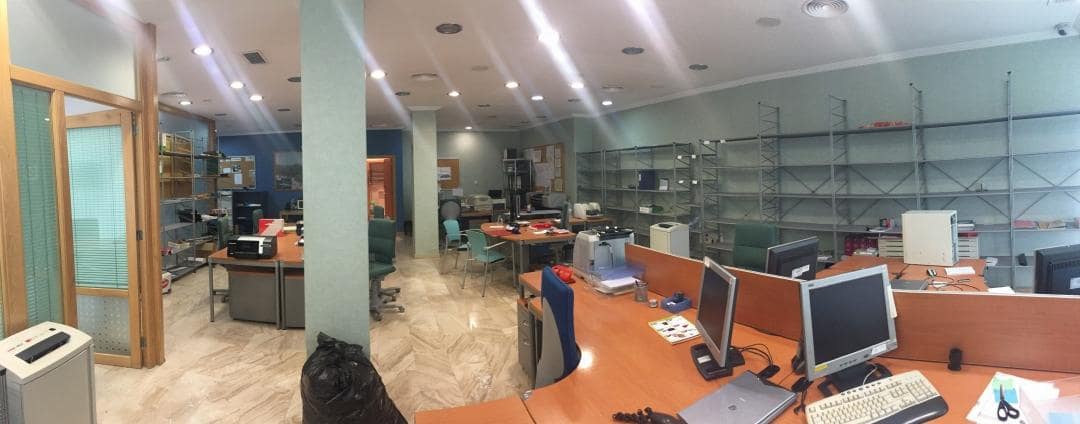 Negocio de 5 habitaciones en Guardamar del Segura en venta - 425.000 € (Ref: 10027557)