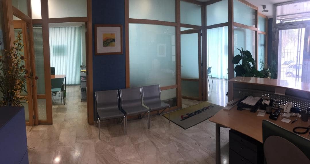 Negocio de 5 habitaciones en Guardamar del Segura en venta - 425.000 € (Ref: 10027557)