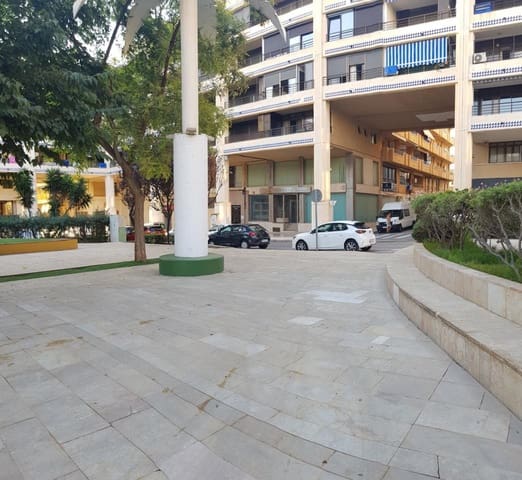 Negocio de 5 habitaciones en Guardamar Playa, Guardamar del Segura en venta - 425.000 € (Ref: 10027557)