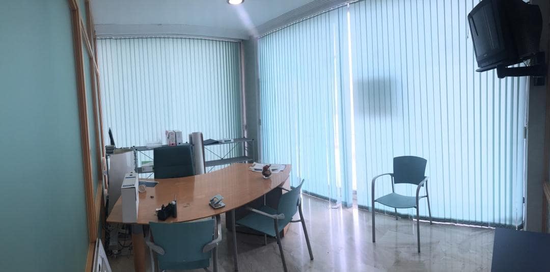 Negocio de 5 habitaciones en Guardamar del Segura en venta - 425.000 € (Ref: 10027557)