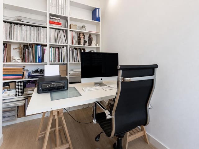 5 bedroom Office for rent in Ensanche - Diputacion, Alicante / Alacant city - € 1,200 (Ref: 10050515)