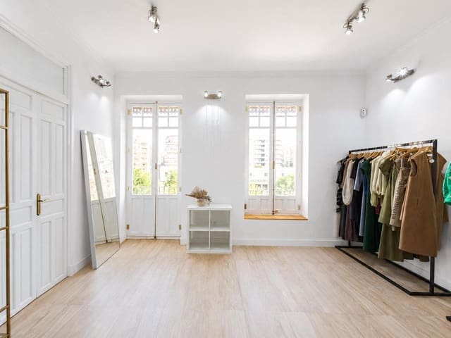 5 bedroom Office for rent in Ensanche - Diputacion, Alicante / Alacant city - € 1,200 (Ref: 10050515)
