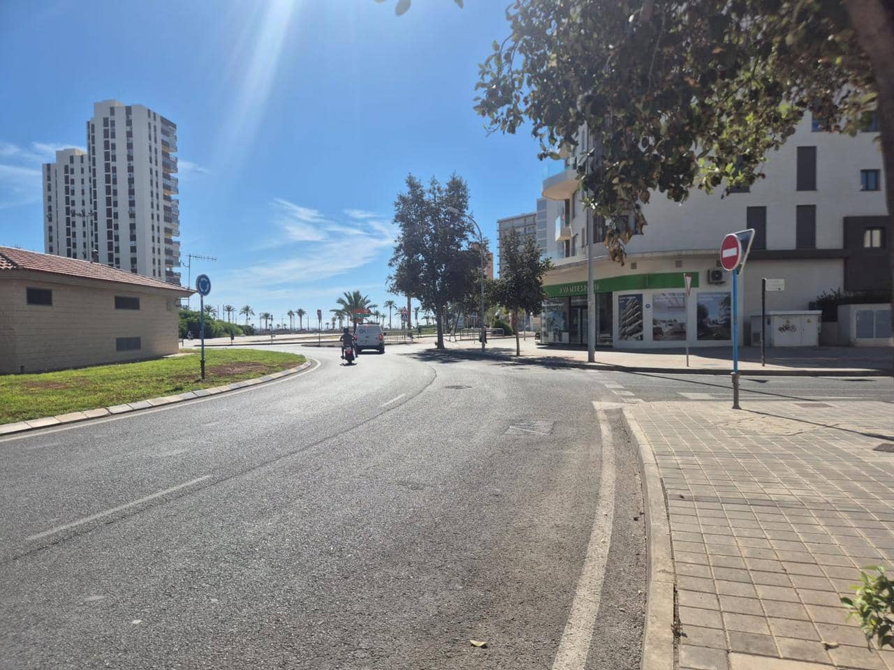 3 sypialnia Biznes do wynajęcia w Miasto Alicante / Alacant - 3 200 € (Ref: 10076934)