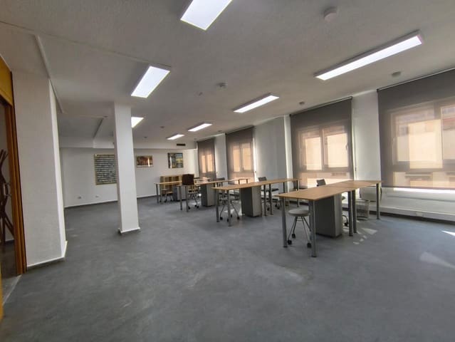 3 bedroom Office for sale in Ensanche - Diputacion, Alicante / Alacant city - € 280,000 (Ref: 10082183)