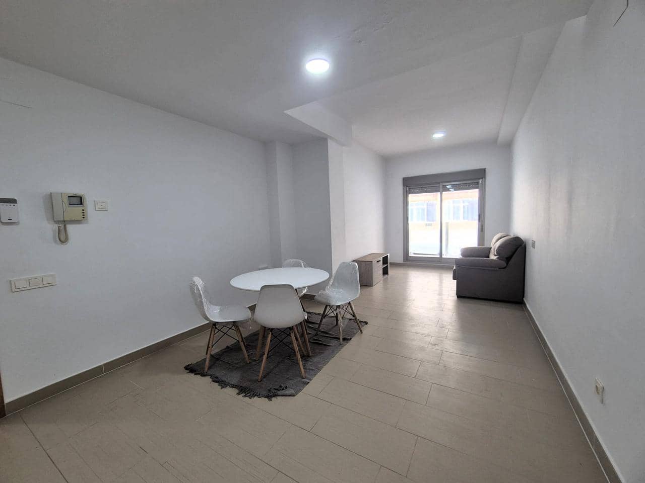 2 sovrum Lägenhet till salu i Guardamar del Segura med garage - 190 000 € (Ref: 10101081)