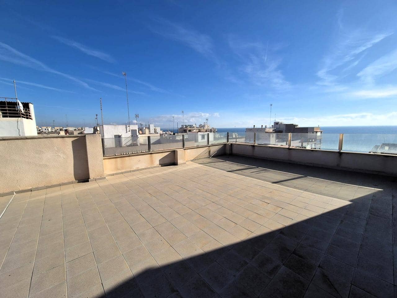 2 sovrum Lägenhet till salu i Guardamar del Segura med garage - 190 000 € (Ref: 10101081)
