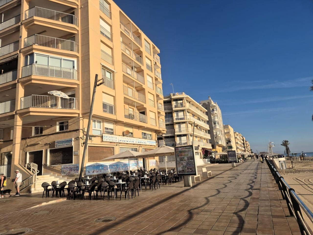2 sovrum Lägenhet till salu i Guardamar del Segura med garage - 190 000 € (Ref: 10101081)