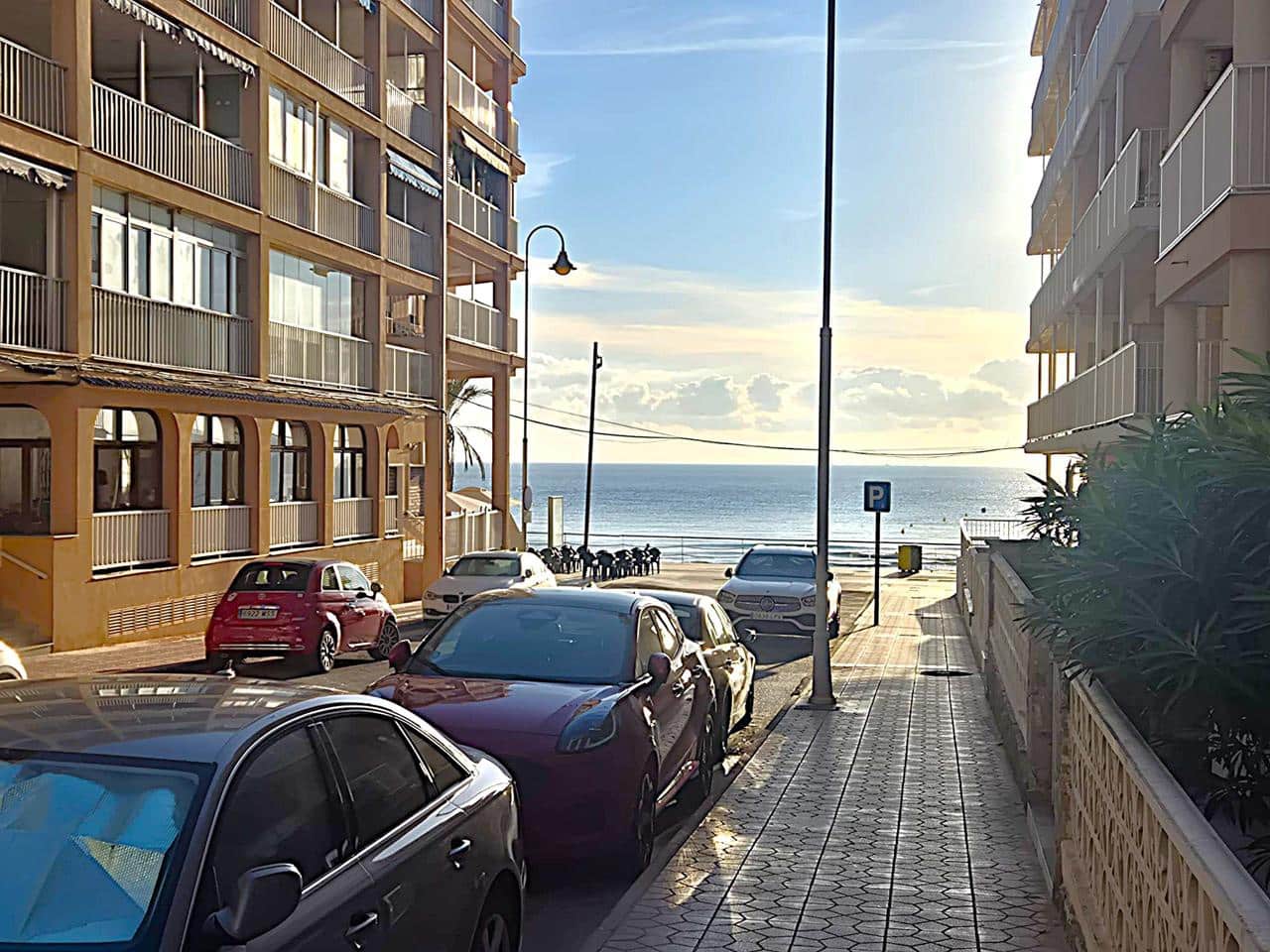 2 sovrum Lägenhet till salu i Guardamar del Segura med garage - 190 000 € (Ref: 10101081)