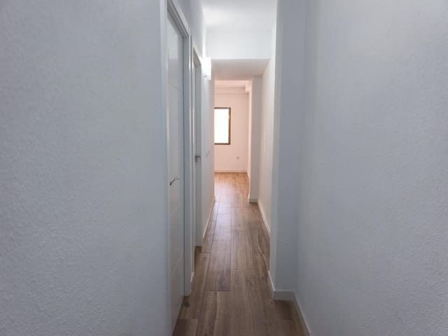 3 bedroom Flat for sale in San Vicente / Sant Vicent del Raspeig - € 179,000 (Ref: 10108634)