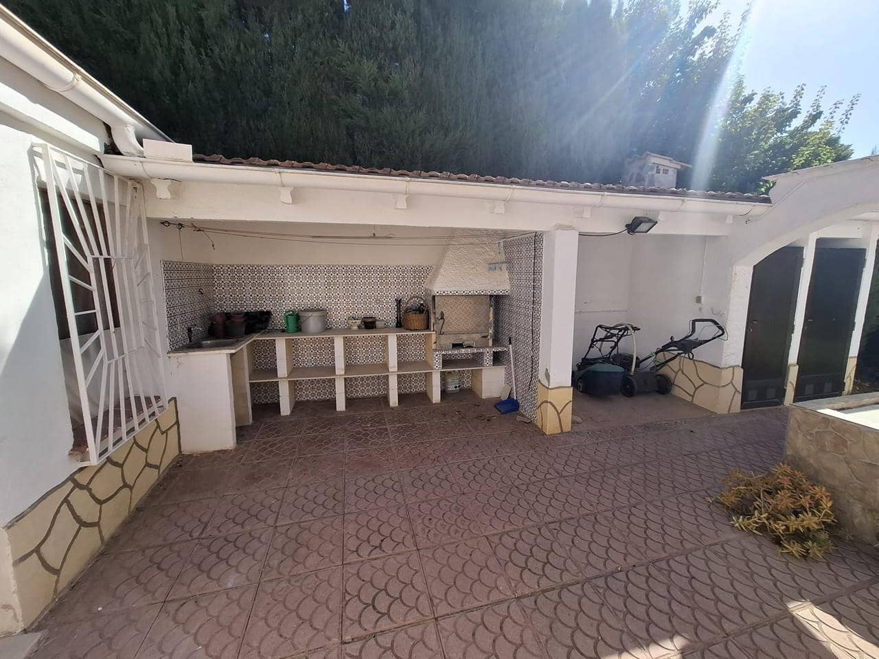 7 soveværelse Villa til salg i Busot med swimmingpool garage - € 386.000 (Ref: 10115996)