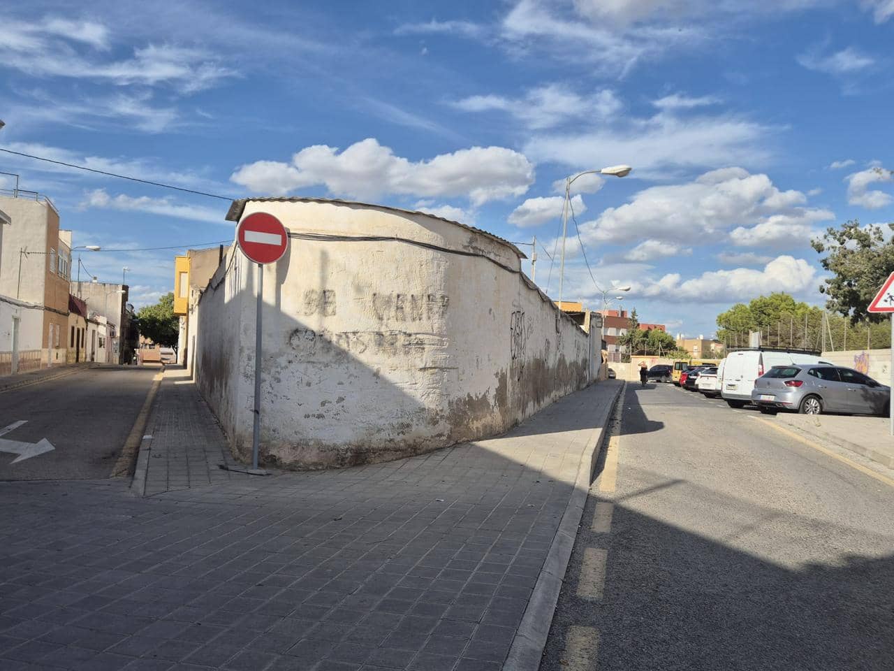 Ubebygd land til salgs i Alicante by - € 1 200 000 (Ref: 10141404)