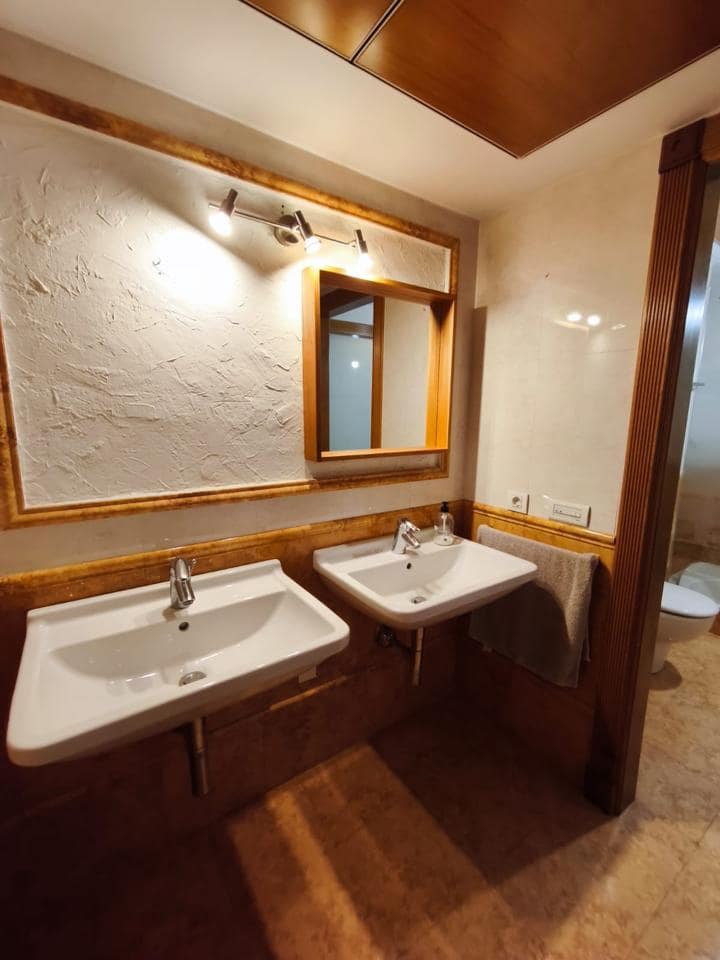 4 soveværelse Lejlighed til salg i Alicante by med garage - € 750.000 (Ref: 10154085)