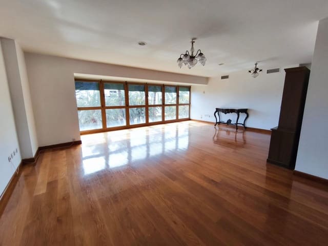 4 soveværelse Lejlighed til salg i Ensanche - Diputacion, Alicante by med garage - € 750.000 (Ref: 10154085)