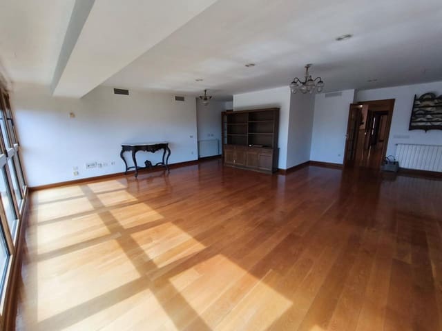 4 soveværelse Lejlighed til salg i Ensanche - Diputacion, Alicante by med garage - € 750.000 (Ref: 10154085)