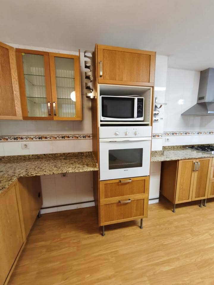 4 soveværelse Lejlighed til salg i Alicante by med garage - € 750.000 (Ref: 10154085)
