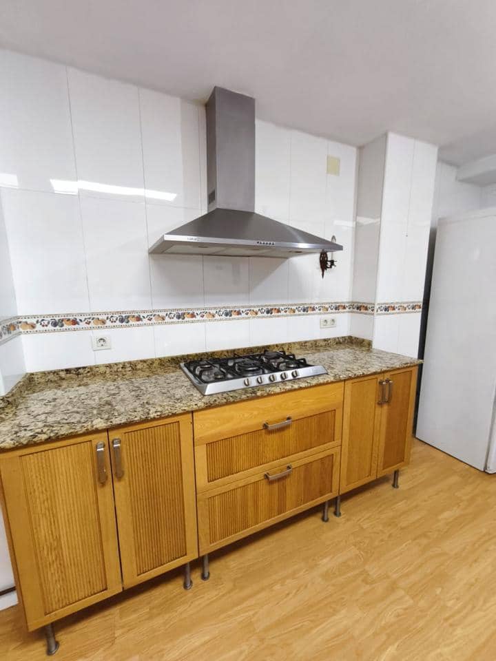 4 soveværelse Lejlighed til salg i Alicante by med garage - € 750.000 (Ref: 10154085)