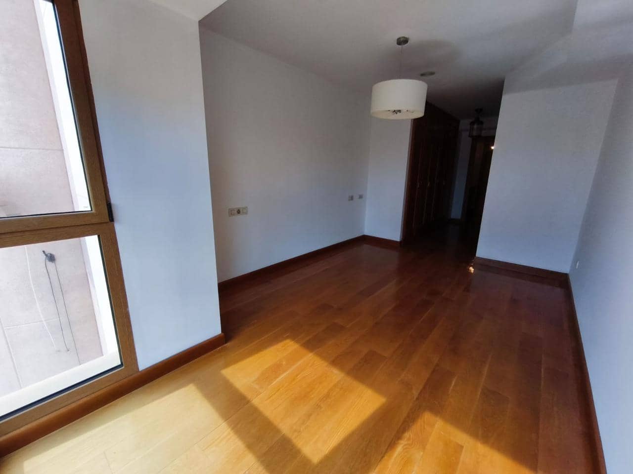 4 soveværelse Lejlighed til salg i Alicante by med garage - € 750.000 (Ref: 10154085)