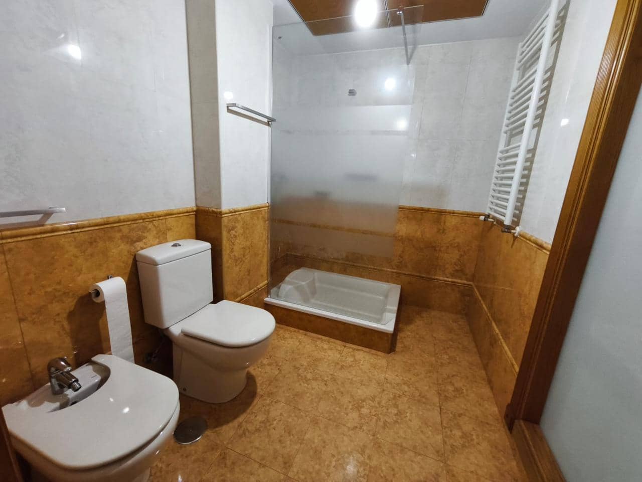 4 soveværelse Lejlighed til salg i Alicante by med garage - € 750.000 (Ref: 10154085)