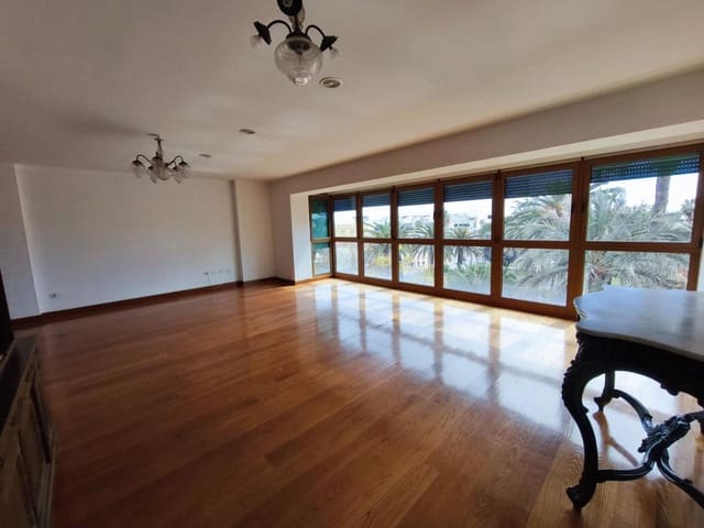 4 soveværelse Lejlighed til salg i Ensanche - Diputacion, Alicante by med garage - € 750.000 (Ref: 10154085)
