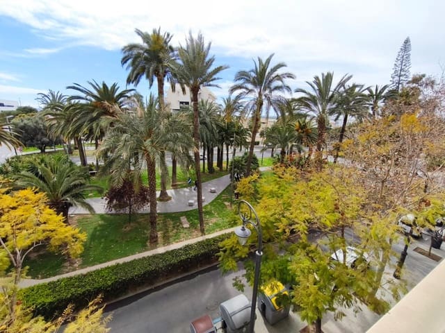 4 soveværelse Lejlighed til salg i Ensanche - Diputacion, Alicante by med garage - € 750.000 (Ref: 10154085)