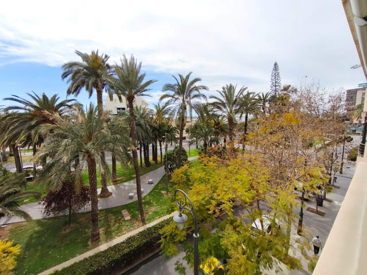 4 soveværelse Lejlighed til salg i Alicante by med garage - € 750.000 (Ref: 10154085)