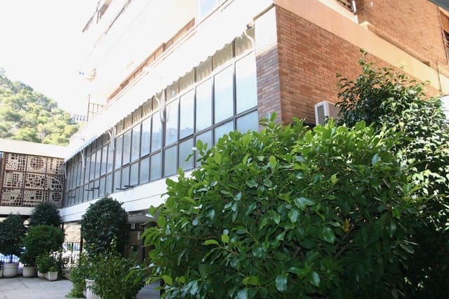 3 makuuhuone Toimisto vuokrattavana paikassa San Antón, Alicante kaupunki mukana 
autotalli - 1 000 € (Ref: 10158429)